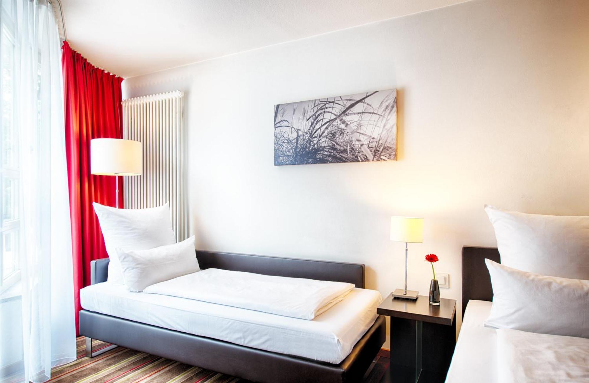 Leonardo West 4* Monaco di Baviera