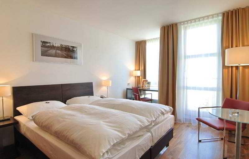 Leonardo West 4* Monaco di Baviera